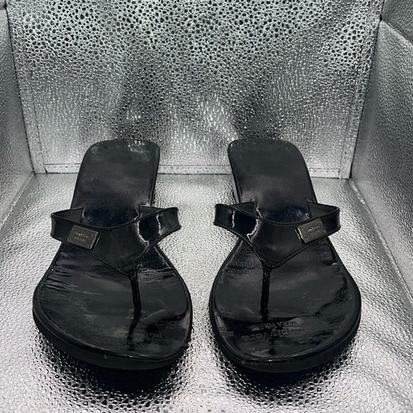 Vera Wang Shoes - vera wang heeled flip flops